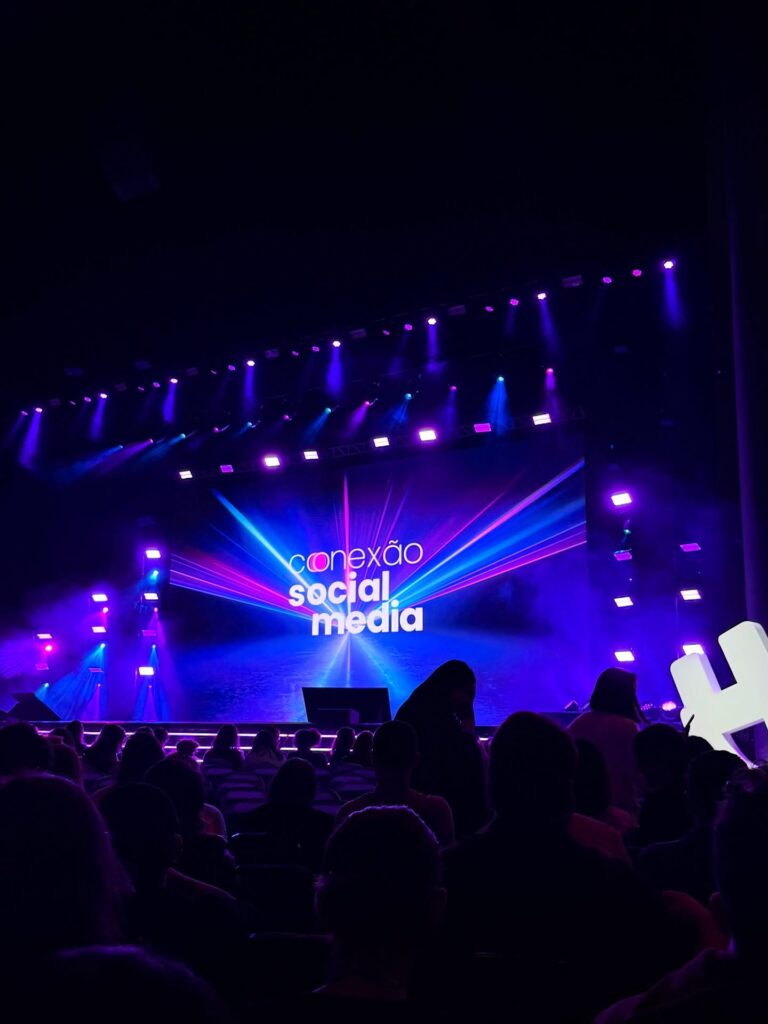 Instagram post from fravianamoraes. This post is in position 6.